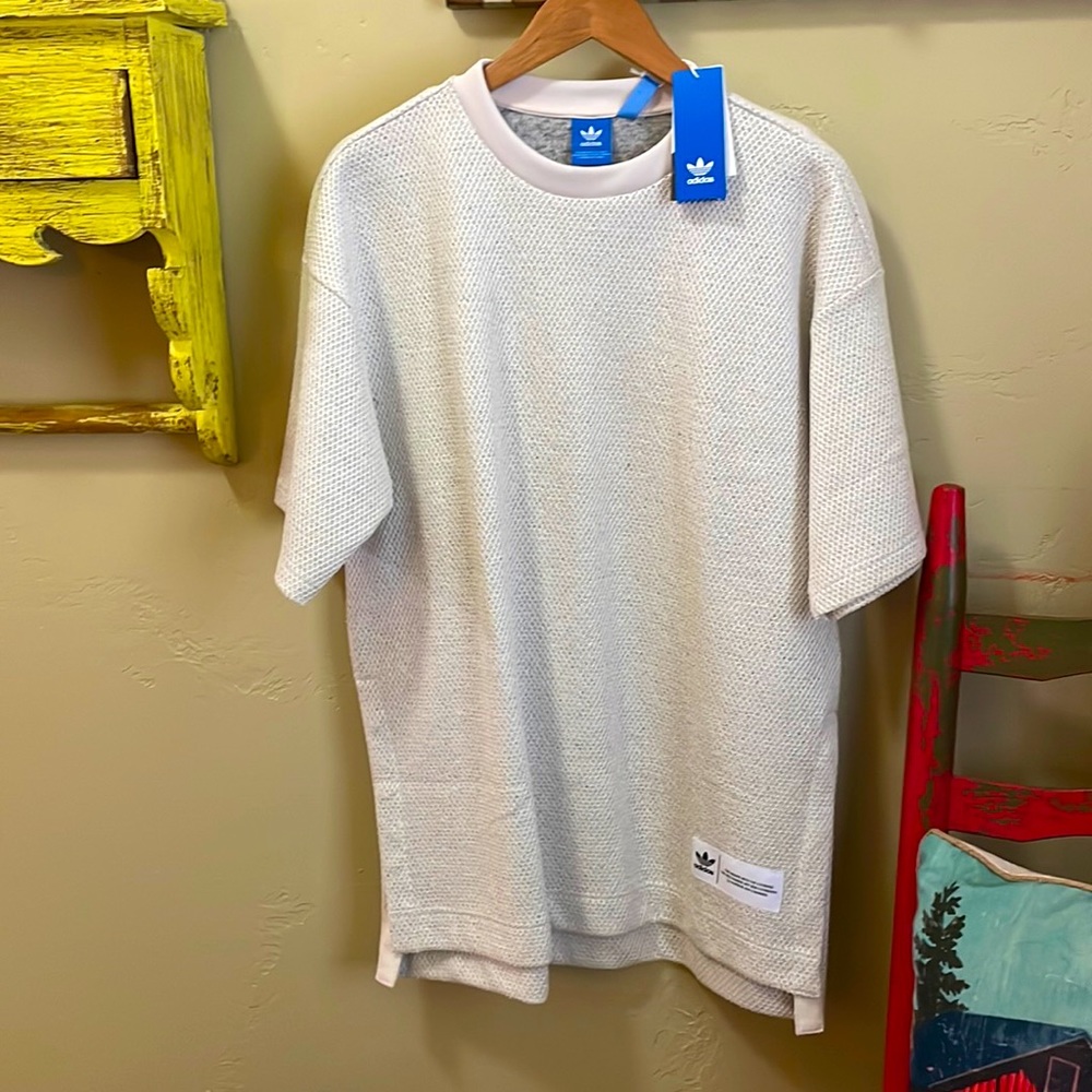 Men’s Adidas Mesh Bond  T shirt.  Size medium